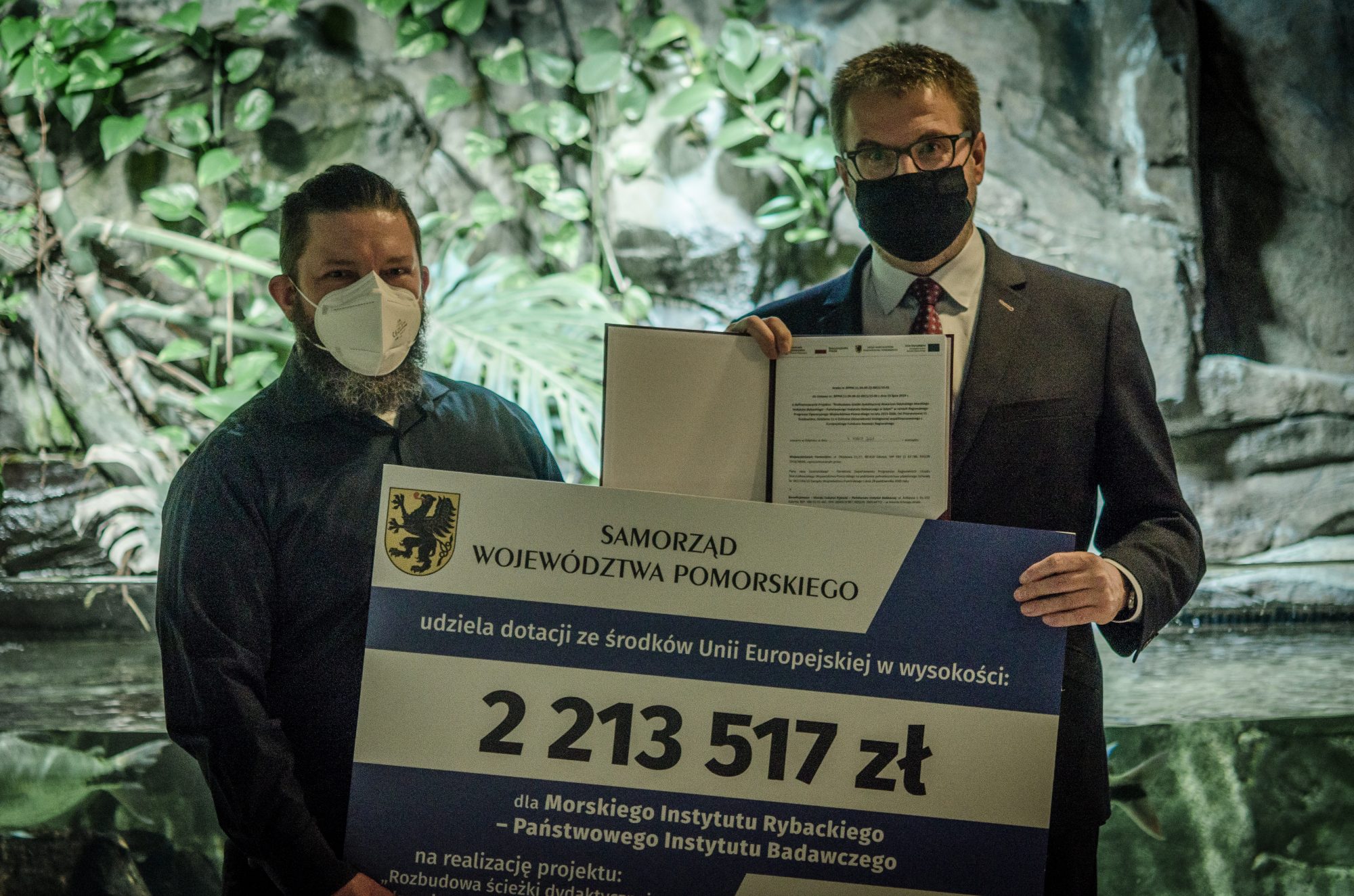 Wizyta wicemarszałka woj. Pomorskiego w Akwarium Gdyńskim.  Fot. Weronika Podlesińska